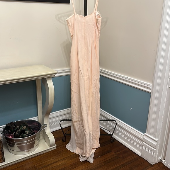 Peach Formal Dress w/ Beautiful Slit - Picture 6 of 7